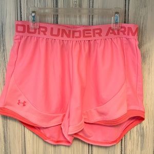 Under Amour lot of 4 shorts and 1 Nike Dri Fit short